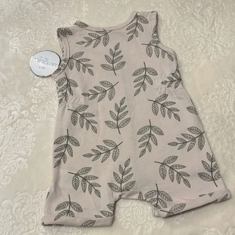Minibean Leaf Print Onesie - Picture 4 of 5